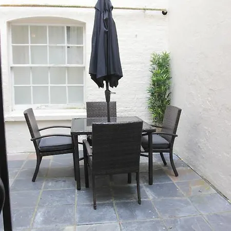 Paddington Patio