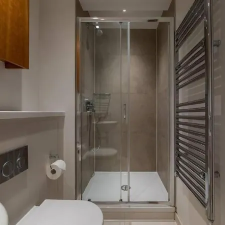 Apartment - Tower Hill - Centre By Prime N-14 *