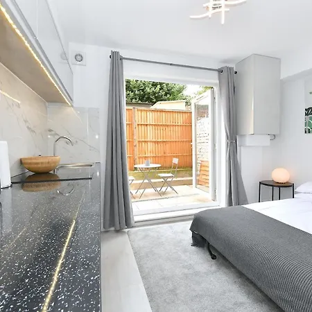 Stylish By Luxestays Shepherds Bush * 伦敦