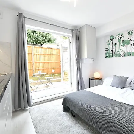 Stylish By Luxestays Shepherds Bush 伦敦