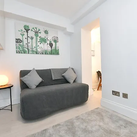 Stylish By Luxestays Shepherds Bush 伦敦