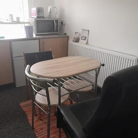 Appartement Lovely 1-bed Studio In *