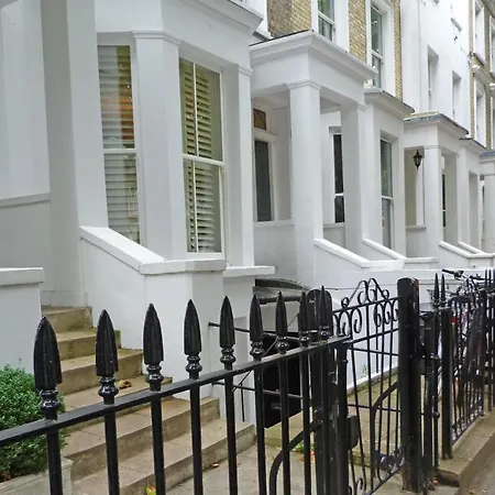 Boutique Barclay House Townhouse - West London, Kensington, Chelsea, Fulham Bed & Breakfast *