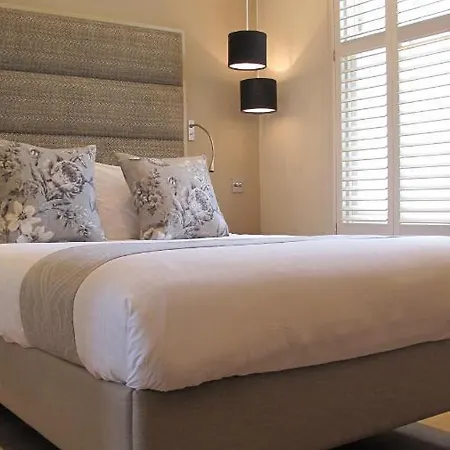 Boutique Barclay House Townhouse - West London, Kensington, Chelsea, Fulham Bed & Breakfast London