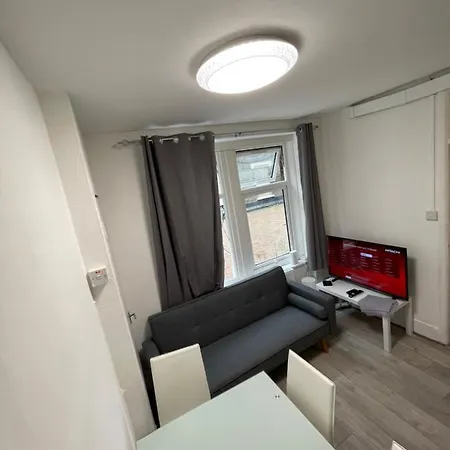 Apartment Miles Building 2