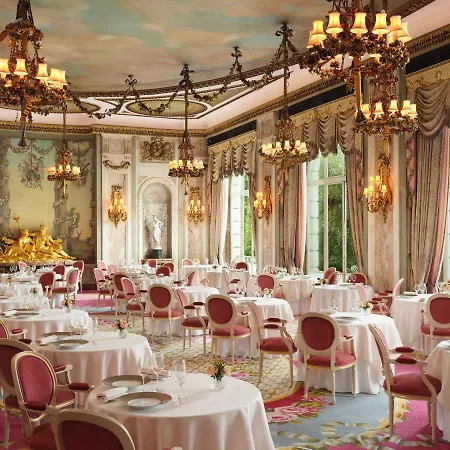 The Ritz 5*