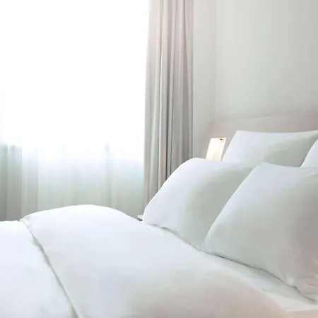 Novotel London Heathrow Airport M4 Jct. 4 Hillingdon