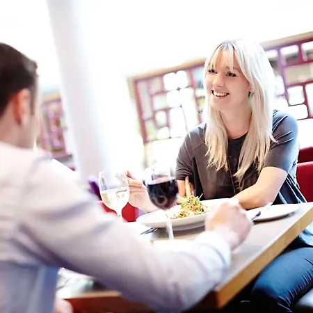 Novotel London Heathrow Airport M4 Jct. 4 Hotel