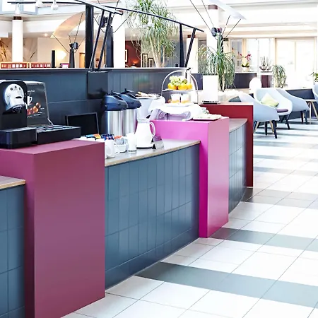 Novotel London Heathrow Airport M4 Jct. 4 Hotel Hillingdon