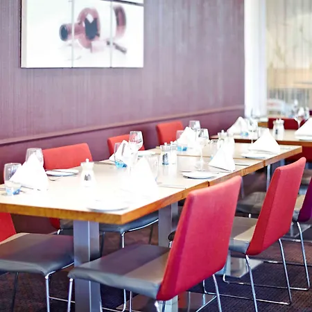 Novotel London Heathrow Airport M4 Jct. 4 Hotel
