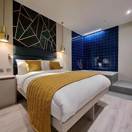 Nox Edgware Road 4*