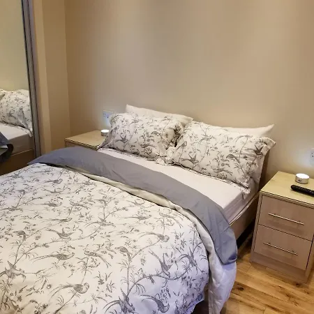 London Luxury 1 Min From Redbridge Station With Parking * Wanstead