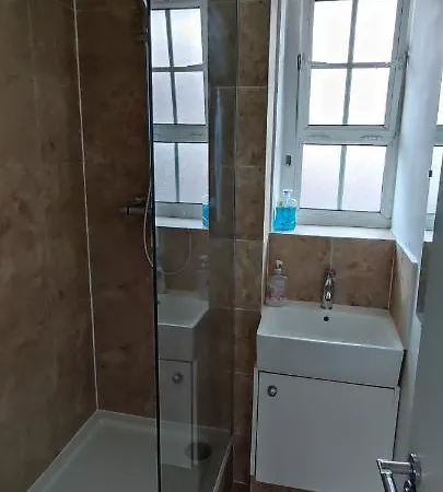 Apartment Location Location Location, Whole For You! London