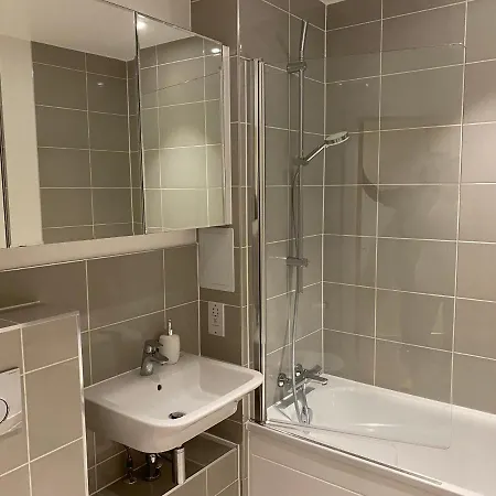 Apartment Triple T Homes Cosy 2 Bedroom With Balcony Ilford