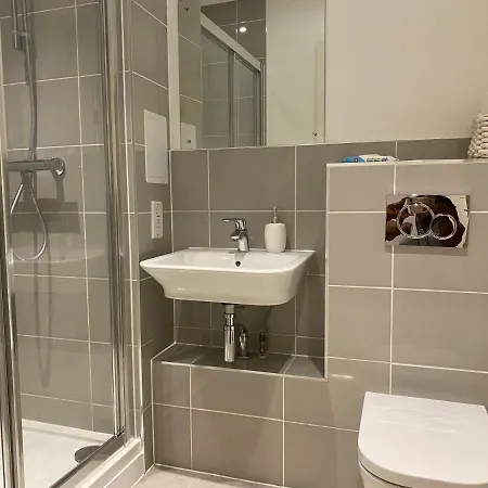Apartment Triple T Homes Cosy 2 Bedroom With Balcony
