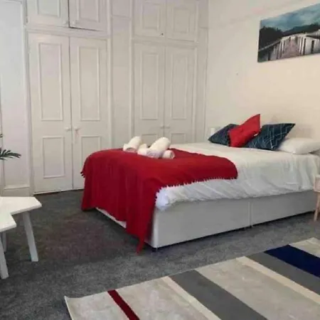 Balham, South Spacious 5, 6 Available London