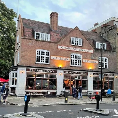 3 Bedroom Flat In Maida Vale Apartment *