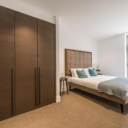 Appartement Stunning Building, Walking Distance To Broadway Tube! Ealing