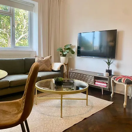Appartamento Newly Refurbished 2 Bedroom In South *