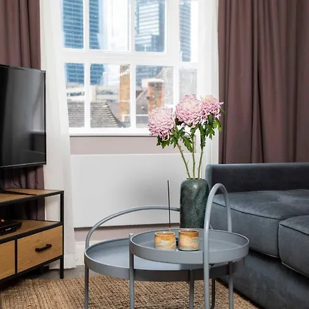 Bob W Commercial House Apartamento