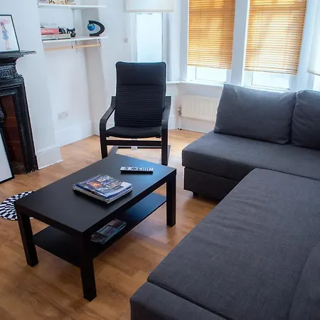 Hébergement de vacances 4 Bedroom House Parking & Garden Near Central Londres