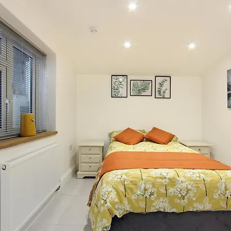 Splendid Flat In Kensington Olympia * London