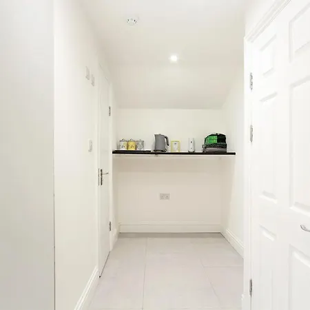Splendid Flat In Kensington Olympia Apartment *