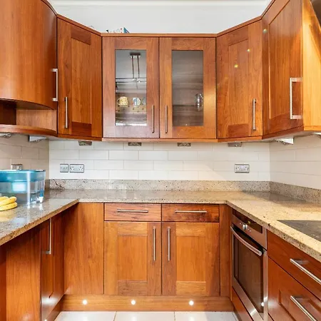 Luxury Specious En-suite In London