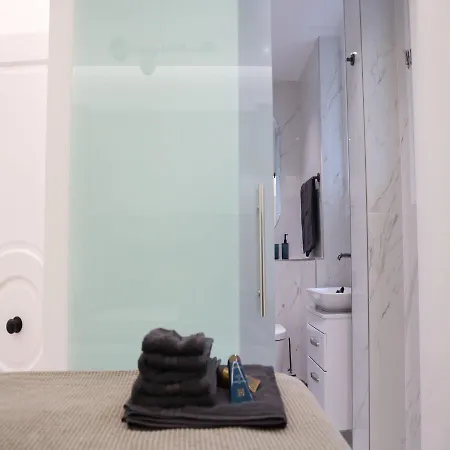 Phaedrus Living: Center Luxury Flat Clarewood شقة لندن