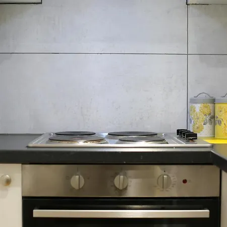 Splendid Flat In Kensington Olympia