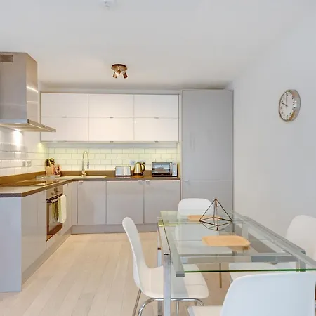 Farringdon Penthouse Loft By Living *