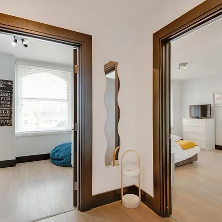 Apartment Farringdon Penthouse Loft By Living