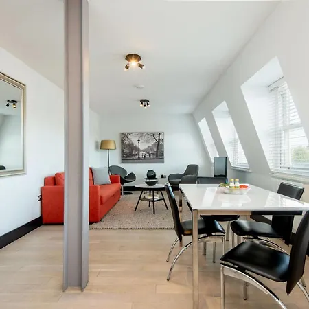 Farringdon Penthouse Loft By Living Apartment