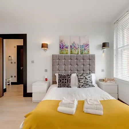 Apartment Farringdon Penthouse Loft By Living *
