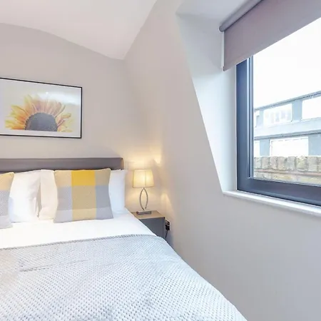 Apartment Cleveland Residences Farringdon London