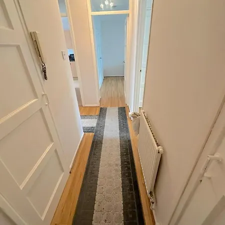 303 Alexandra Avenue Ha2 9dx *