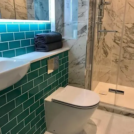 Stylish Notting Hill Air Conditioned *