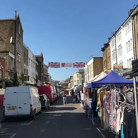 Stylish Notting Hill Air Conditioned
