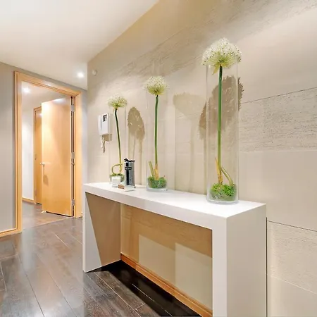 Hi-end 2br, 2br Apt, Heart Of Canary Wharf - West India Apartment *