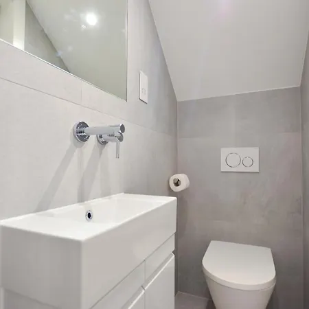 Sale Place Serviced By Concept *