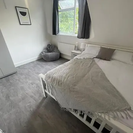 Cosy 2 Bed In Tower Bridge Road Apartment London