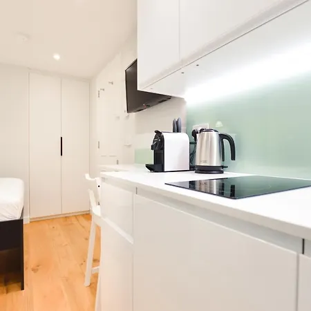 Hotel apartamentowy Sale Place Serviced By Concept