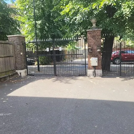 Lovely 2 Double Bed Aptmnt In Historic Greenwich شقة