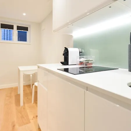 Hotel apartamentowy Sale Place Serviced By Concept *