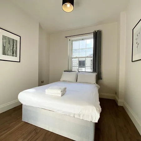 Stylish Maisonette And In Victoria * לונדון