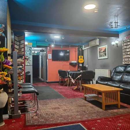 View Road Hotel 2*