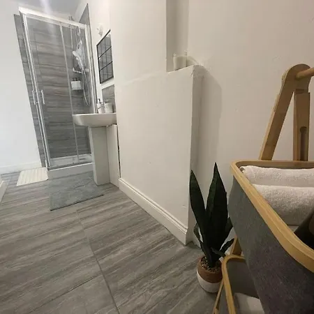 Apartment Cosy 2 Bed In Tower Bridge Road *