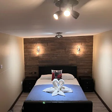 The Commongate 3*