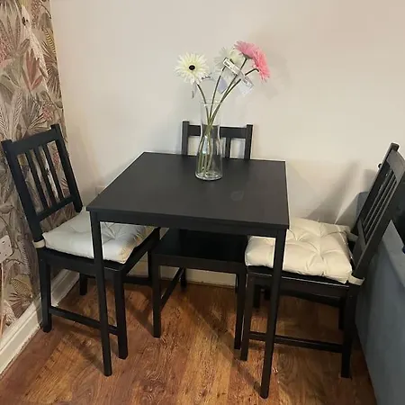 Apartment Flamingo Woolwich Free Parking And Wi-fi