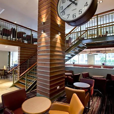 Royal National Hotel 3*
